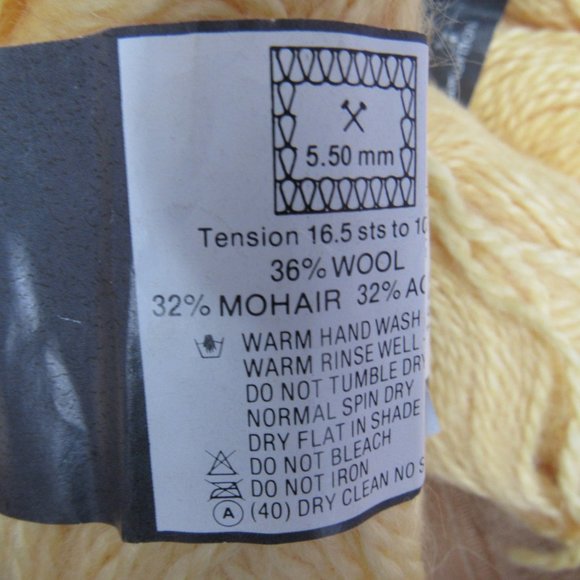 Lot 5 sks Patons Charm Yarn, Wool Blend, Yellow(1699), 50g each - Picture 3 of 4